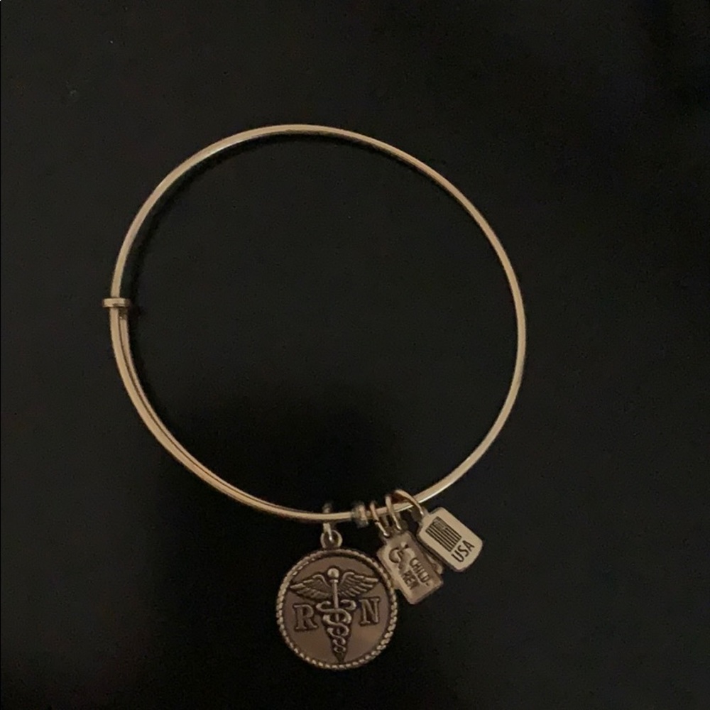 Wind and Fire RN bracelet in gold